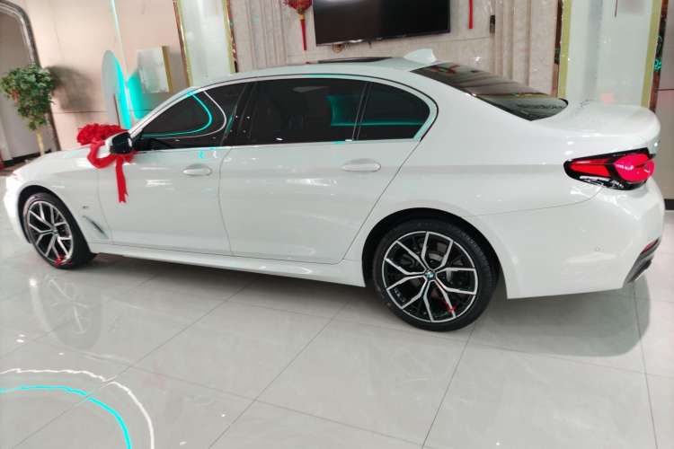 Used BMW 5 Series 2022 Restyled 530Li Luxury Edition M Sport Package
