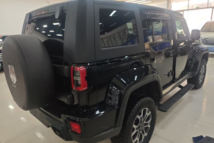 Used  BJ40 2023 2.0T Automatic Four-Wheel Drive Urban Hunter Edition Prestige Version