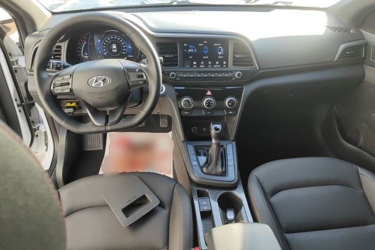 Used Hyundai Elantra 2019 1.4T Dual-Clutch Xuan Dong · Dynamic Model
