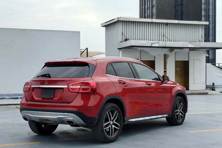 Used Mercedes-Benz GLA 2015 GLA 220 4MATIC Fashion Model
