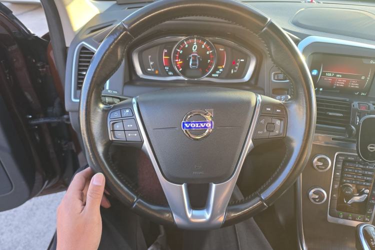 Used Volvo XC60 2015 T5 AWD Zhiyuan Edition
