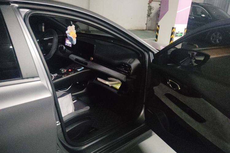 Used GAC Trumpchi EMPOW 2023 400T Automatic R PRO
