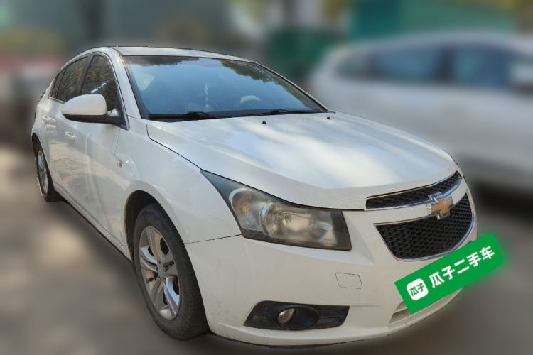 Used Chevrolet Cruze 2015 Hatchback 1.6L Automatic Comfort Edition