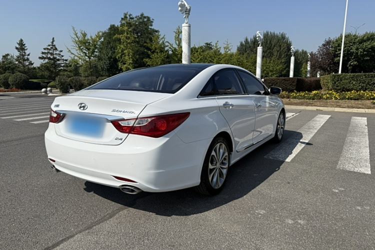 Used Hyundai Sonata 2014 2.4L Automatic Luxury Version China IV Standard
