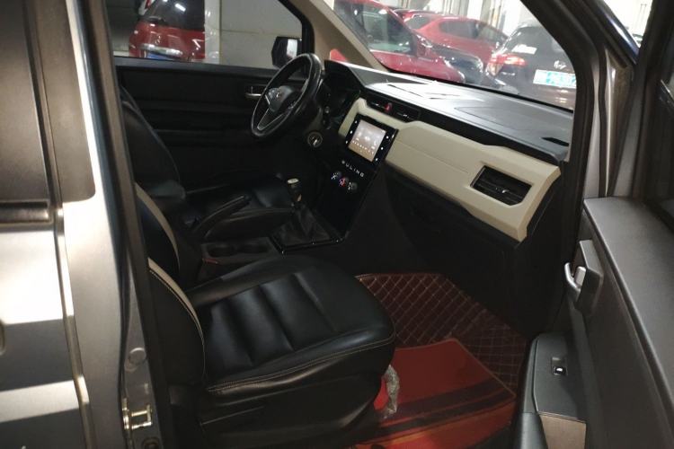 Used Wuling Zhengcheng 2021 1.5T Manual Luxury Version
