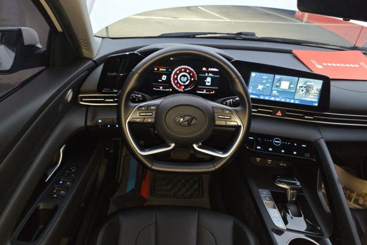 Used Hyundai Elantra 2021 1.5L CVT GLX Elite Edition
