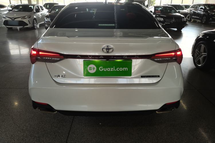 Used Toyota Avalon 2019 2.5L Touring Premium Version China VI Standard
