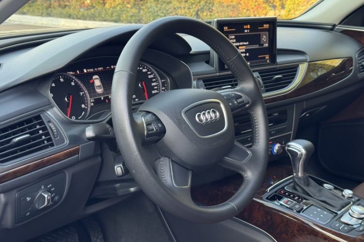 Used Audi A6L 2014 30 FSI Comfort Model
