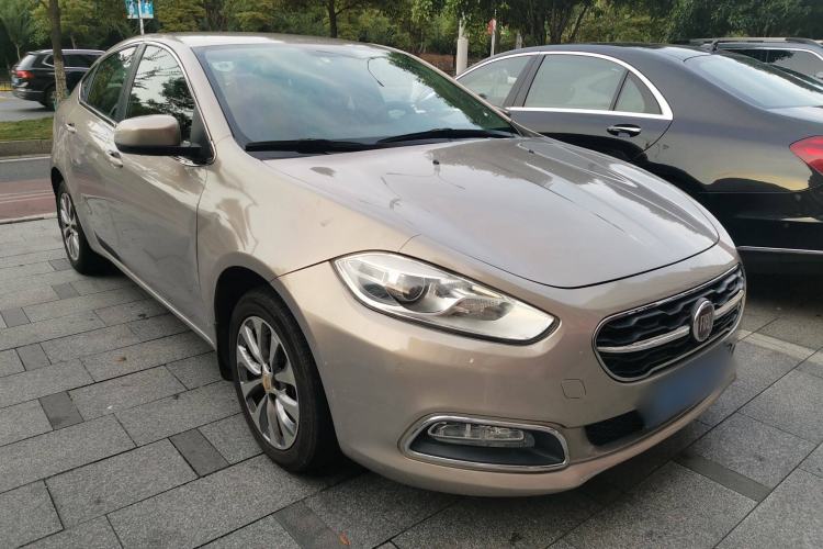 Used Fiat Viaggio 2015 1.4T Manual Enjoyment Edition
