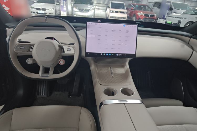 Used  YU7 2025 Ultra-Long Range Rear-Wheel Drive Version
