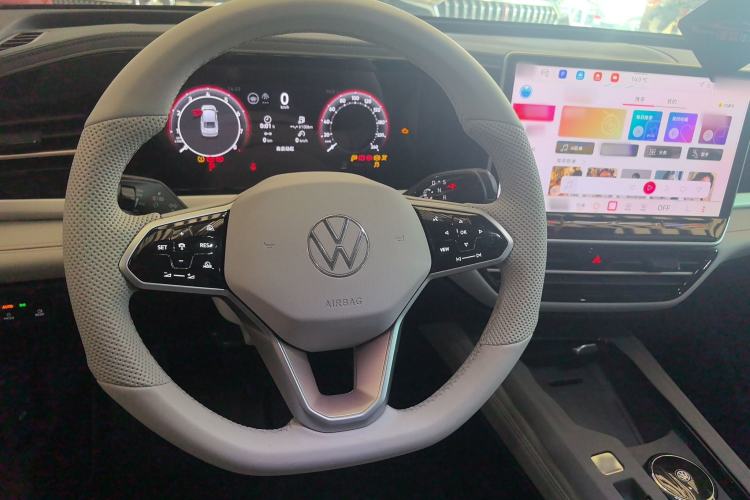 Used Volkswagen Passat 2025 Pro 380TSI Starry Dragon Edition
