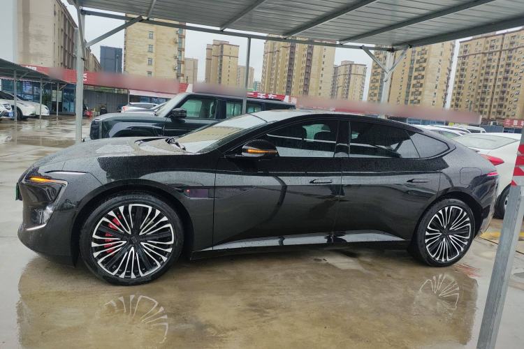 Used  12 2025 Ultra Extended-Range Edition
