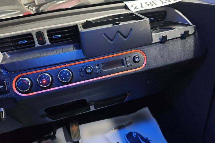 Used Wuling Hongguang MINIEV 2022 Easy Version Lithium Iron Phosphate
