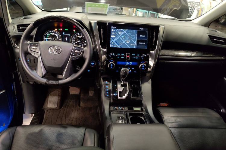 Used Toyota Vellfire 2020 Dual-Engine 2.5L HV Luxury Edition
