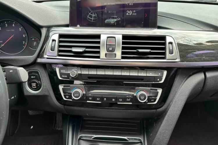 Used BMW 3 Series 2018 320Li Leading Luxury Package
