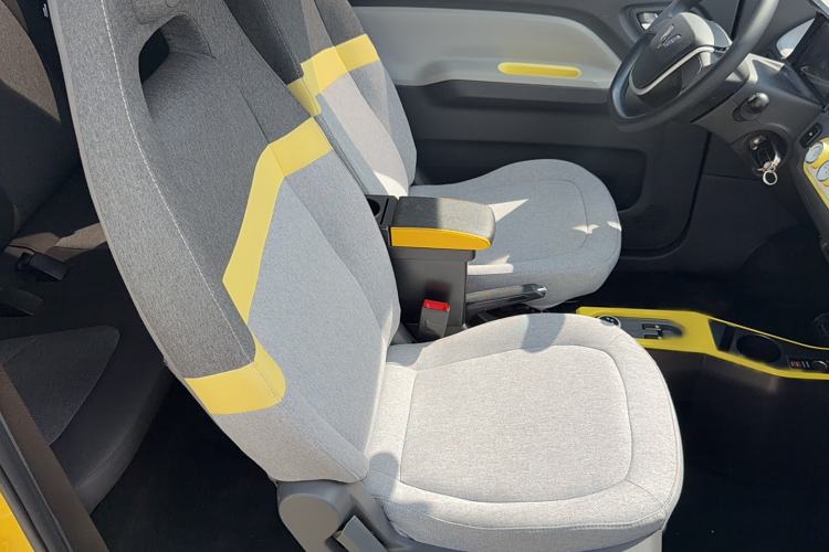 Used Wuling Hongguang MINIEV 2022 Macaron Premium Model – Lithium Ternary Battery
