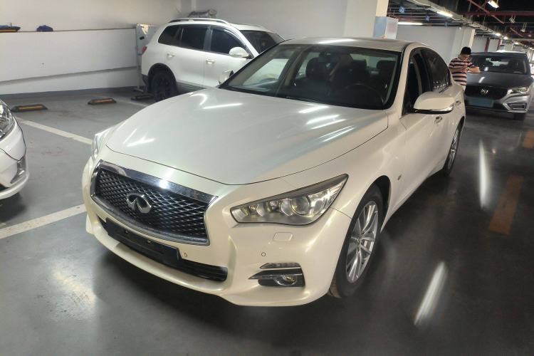 Used Infiniti Q50 2014 2.0T Comfort Edition
