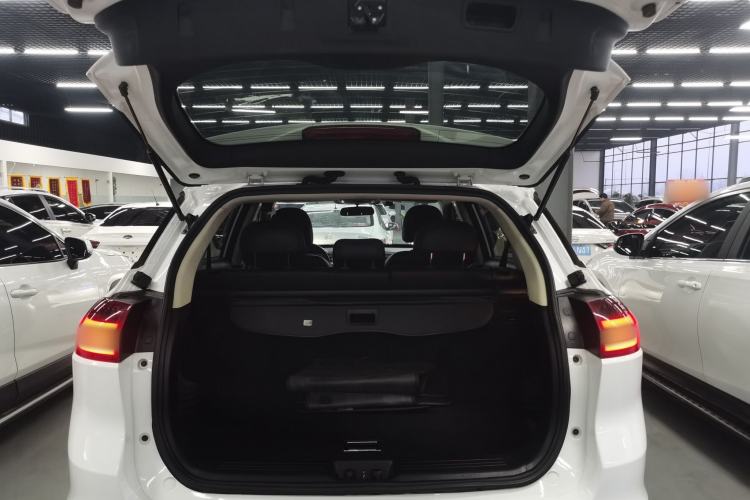 Used Geely Auto Emgrand X7 Sport 2018 1.8TD Automatic Two-Wheel Drive Smart Connect 4G Internet Edition
