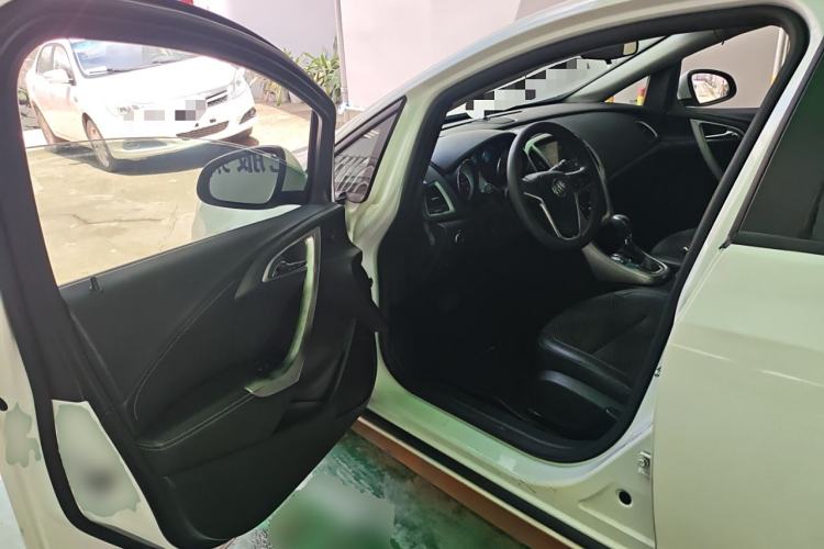 Used Buick GT 2013 XT 1.6L Automatic Fashion Edition
