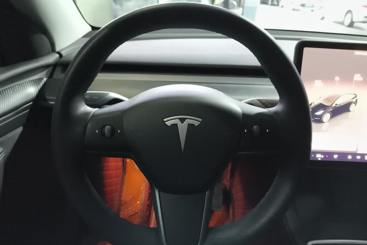 Used Tesla Model Y 2022 Rear-Wheel-Drive Version
