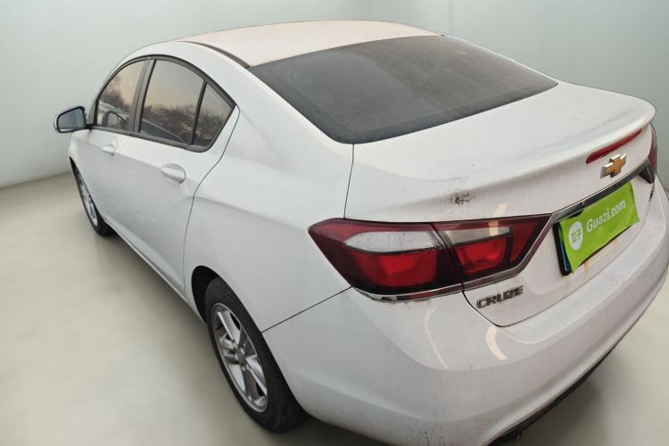 Used Chevrolet Cruze 2015 1.5L Manual Fashion Edition
