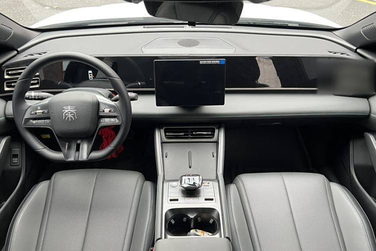 Used BYD Qin L 2024 DM-i 80KM Leading Model
