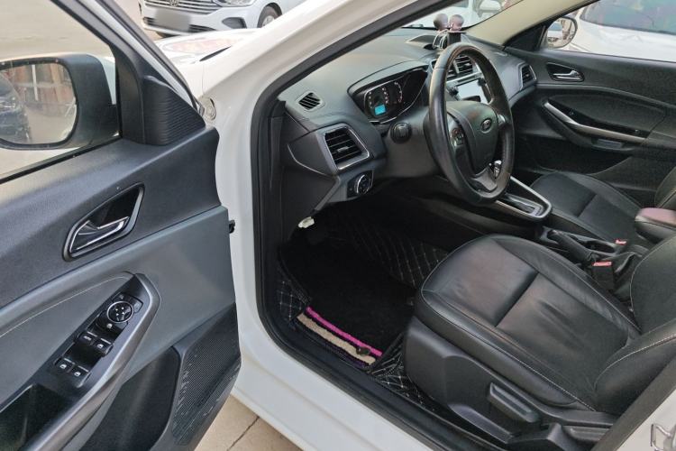 Used Ford Escort 2017 Happiness Edition 1.5L Automatic Fashion Version
