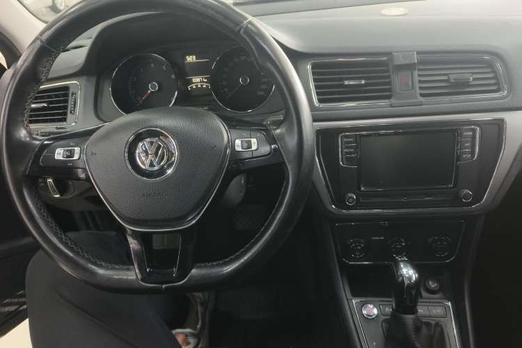 Used Volkswagen Lavida 2017 230TSI DSG Comfort Edition
