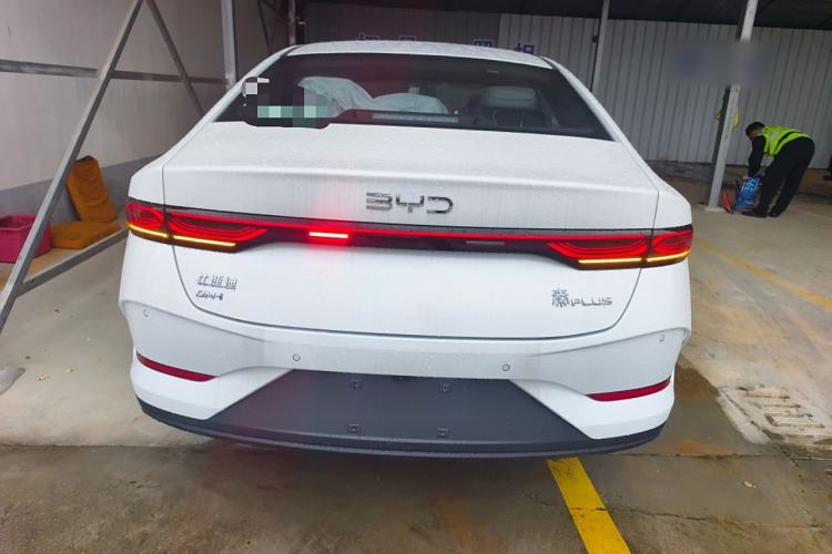 Used BYD Qin PLUS 2025 DM-i Smart Drive 55KM Leading Model
