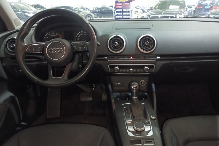 Used Audi A3 2019 Limousine 35 TFSI Fashion Edition China VI Emission Standard