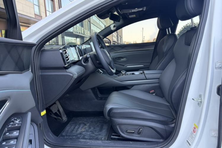 Used BYD Qin L 2024 DM-i 80KM Beyond Model
