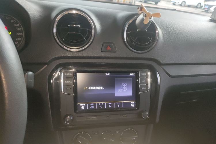 Used Volkswagen Jetta 2017 1.5L Automatic Fashion Model