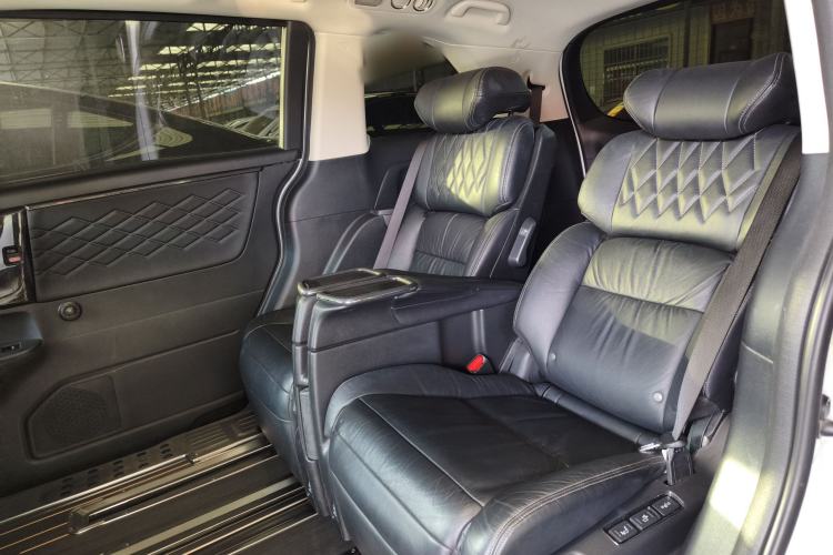 Used Honda Elysion 2019 2.0L Hybrid Comfort Edition
