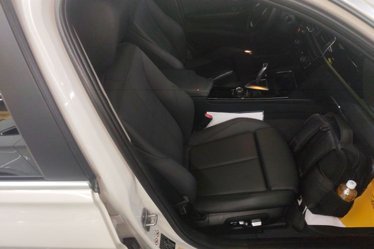 Used BMW 3 Series 2018 320Li Fashion Model
