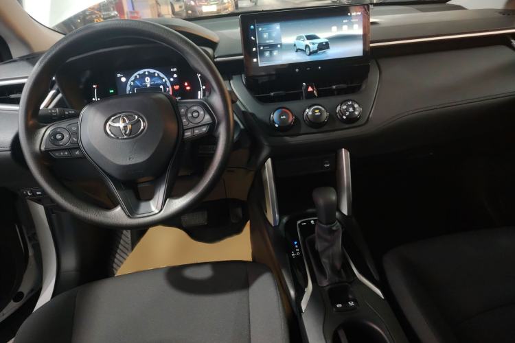 Used Toyota Corolla Cross 2024 2.0L Pioneer Edition
