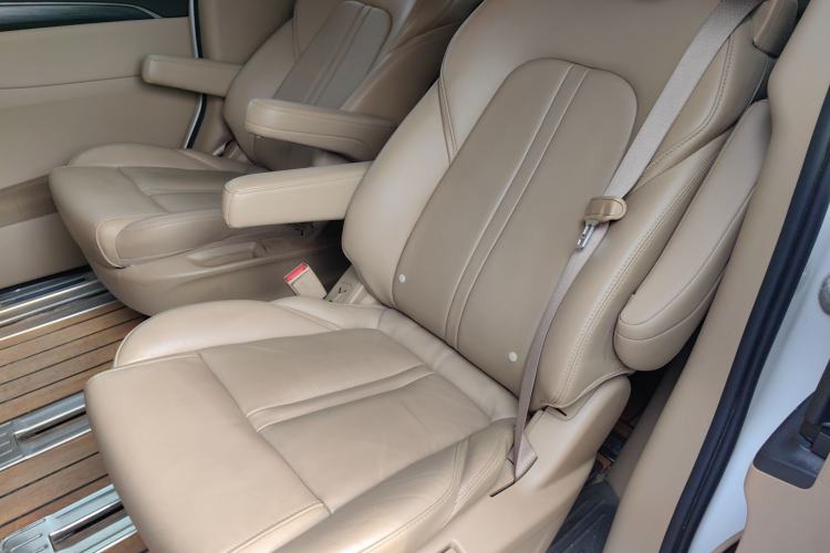 Used Buick GL8 2021 ES Land Cruiser 653T Luxury Edition
