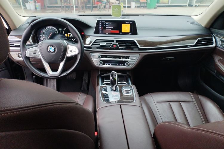 Used BMW 7 Series 2016 730Li Leading Model
