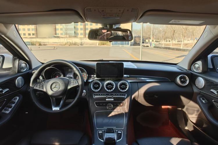 Used Mercedes-Benz C-Class 2015 C 200 station wagon
