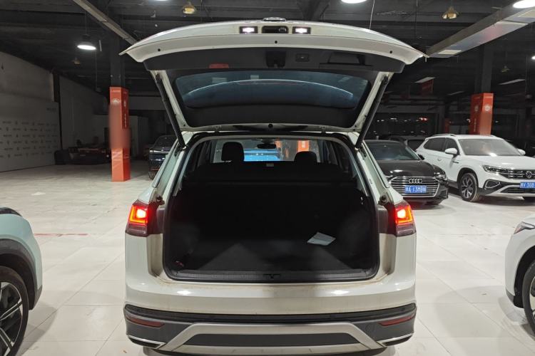 Used Volkswagen Tayron 2023 300TSI Two-Wheel-Drive Luxury Plus Advanced Edition
