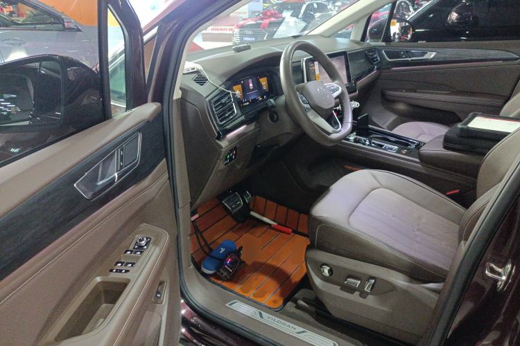 Used Volkswagen Viloran 2022 380TSI Luxury Edition
