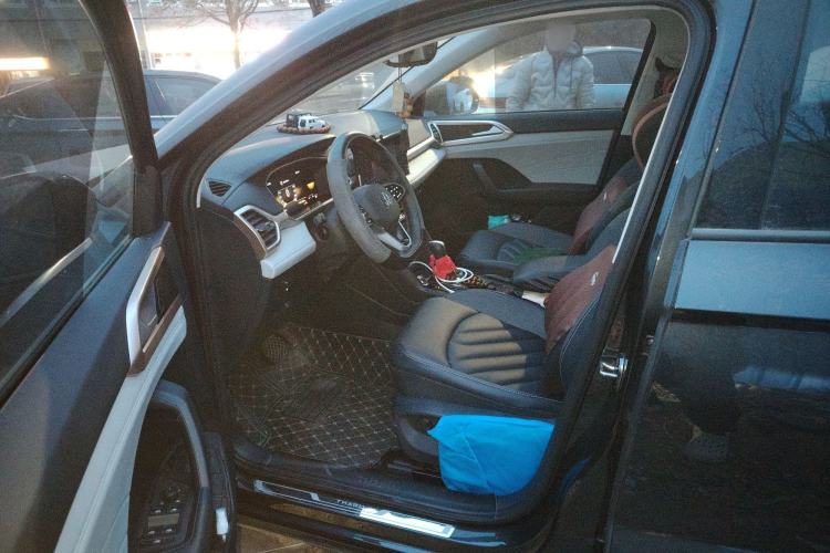 Used Volkswagen Tharu 2023 300TSI Two-Wheel-Drive Moonlight Edition
