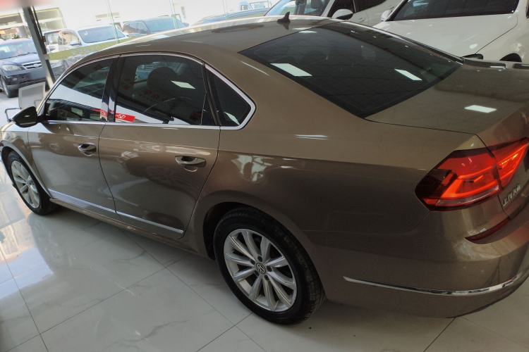 Used Volkswagen Passat 2017 330TSI DSG Luxury Edition
