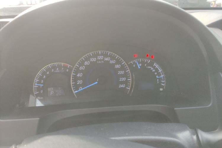 Used Toyota Camry 2016 2.0G 10th Anniversary Leading Edition
