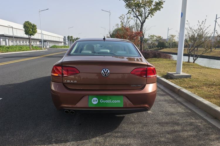 Used Volkswagen Lamando 2015 330TSI DSG Luxury Edition
