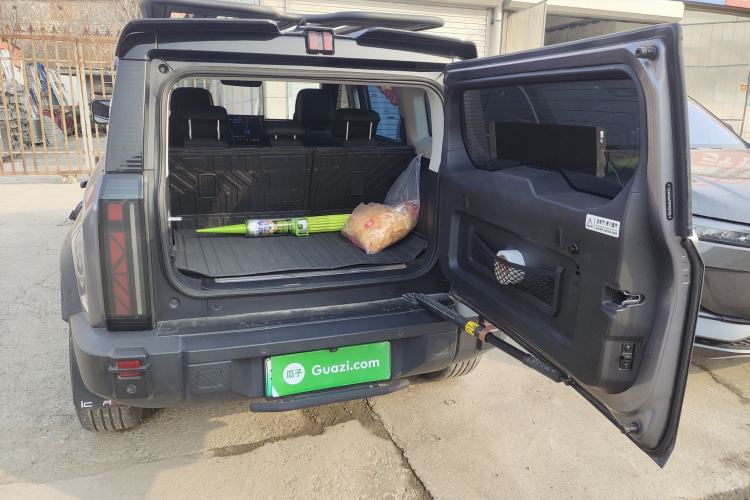 Used iCAR 03 2024 501km Four-wheel Drive Long-Range Advanced Version
