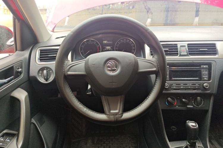 Used Skoda Rapid Spaceback 2014 1.6L Automatic Enjoyment Edition