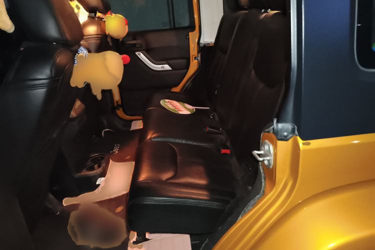 Used  Wrangler 2014 3.0L Sahara Four-Door Edition