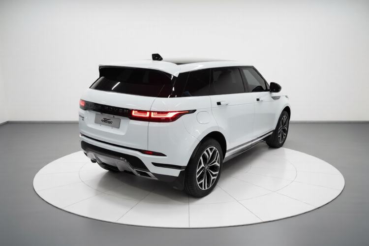 Used Land Rover Range Rover Evoque 2023 Aurora L 249 PS Luxury Edition
