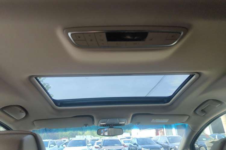 Used Buick GL8 2018 ES 28T Premium Model China VI Standard
