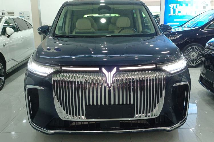 Used VOYAH Dream 2025 EV Four-Wheel Drive Flagship Kunpeng Edition